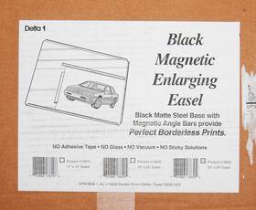 Delta 1 13830 Magnetic Borderless Enlarging Easel With Angle Bars And Orig. Box - 20 X 24 Inch