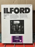 Ilford Multigrade Rc Dlx 8 10" Paper 100 Sheets Glossy Damaged Package. Fixed Price $119.00.